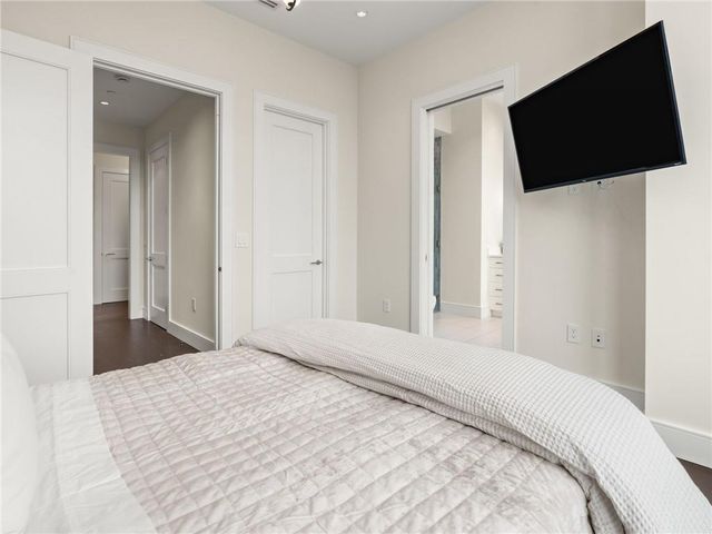 3376 Peachtree NE Road 35B, Atlanta, GA 30326