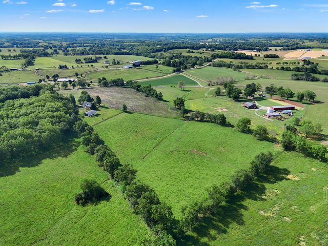512 College Road, Paris, KY 40361