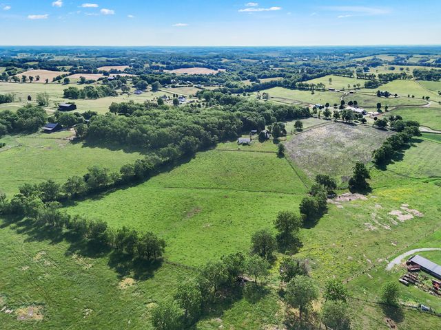 512 College Road, Paris, KY 40361