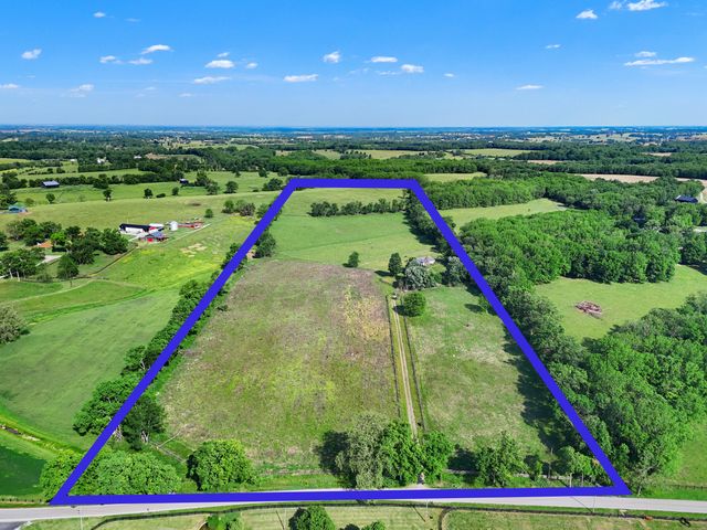 512 College Road, Paris, KY 40361