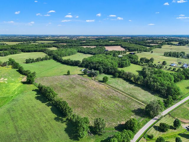 512 College Road, Paris, KY 40361