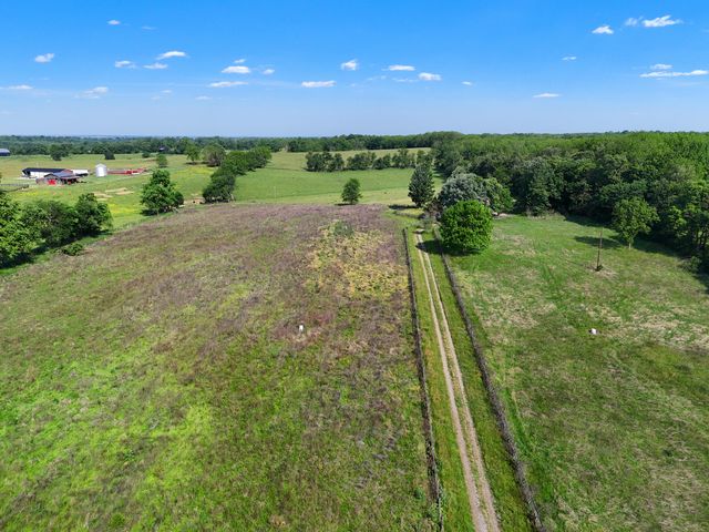 512 College Road, Paris, KY 40361