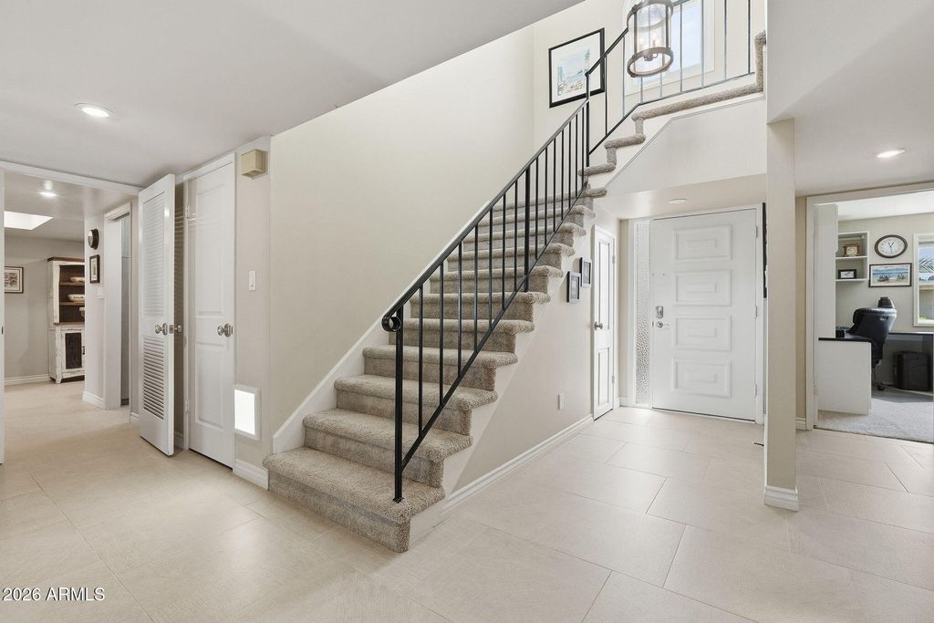 6254 E CATALINA Drive, Scottsdale, AZ 85251 — photo 5