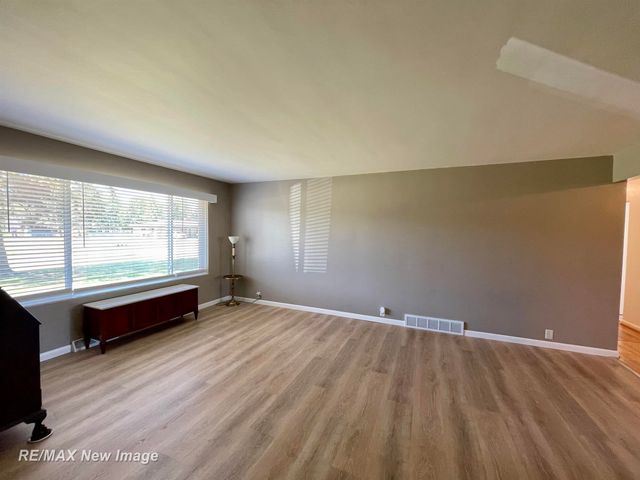 3192 Luther Road, Saginaw Twp, MI 48603