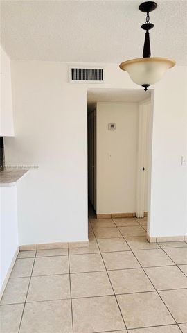 1480 W 46th St 322, Hialeah, FL 33012