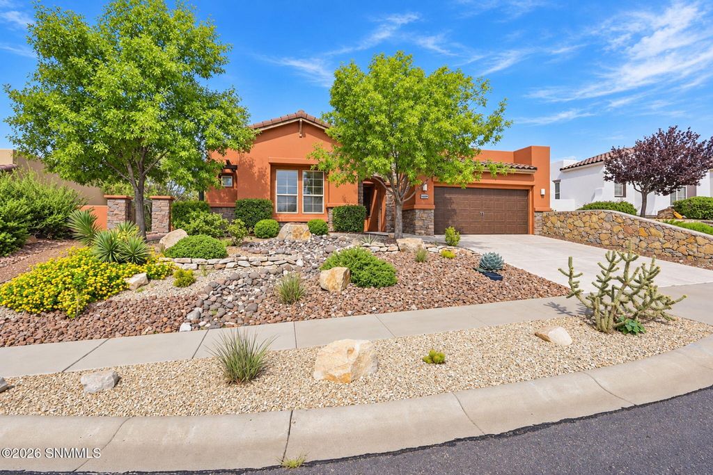 4335 Isleta Court, Las Cruces, NM 88011