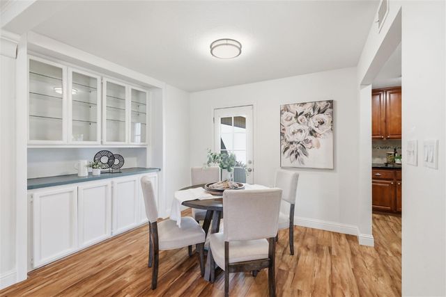 5920 Parkoaks Dr, Citrus Heights, CA 95621