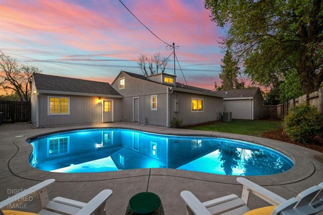 5920 Parkoaks Dr, Citrus Heights, CA 95621