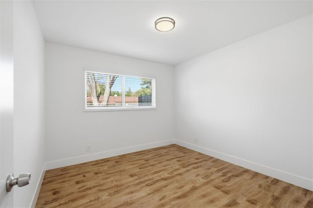 5920 Parkoaks Dr, Citrus Heights, CA 95621