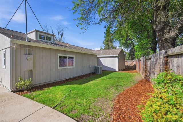 5920 Parkoaks Dr, Citrus Heights, CA 95621