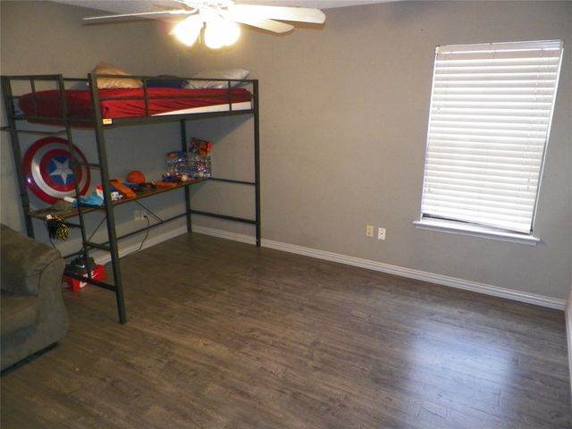 1432 Palmnold Circle W, Fort Worth, TX 76120