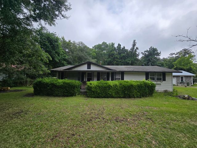 2200 State Road Road, Summerville, SC 29486