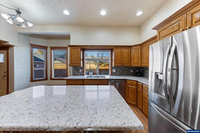 4465 Countryside Ct NE, Salem, OR 97305