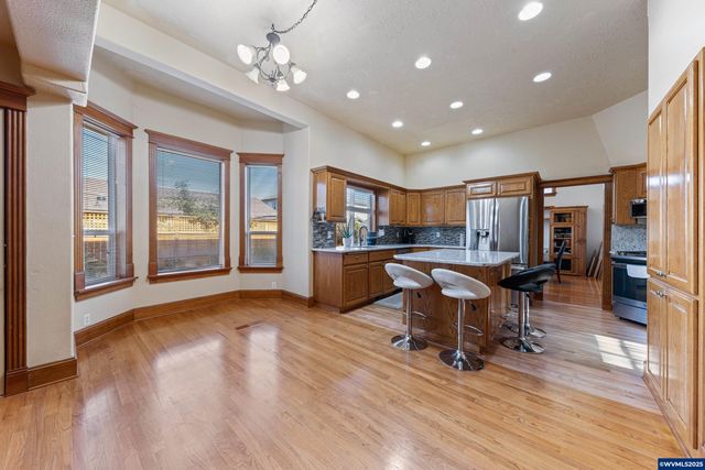 4465 Countryside Ct NE, Salem, OR 97305