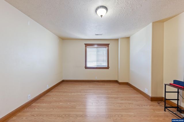 4465 Countryside Ct NE, Salem, OR 97305