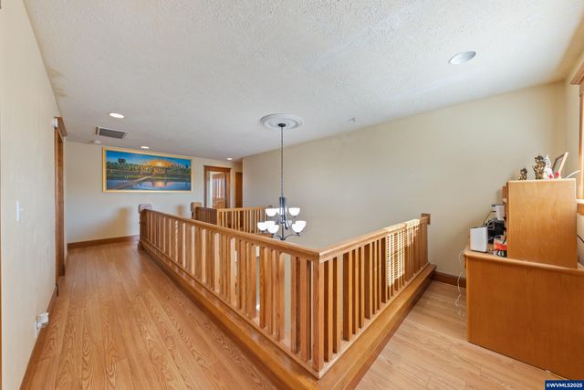 4465 Countryside Ct NE, Salem, OR 97305