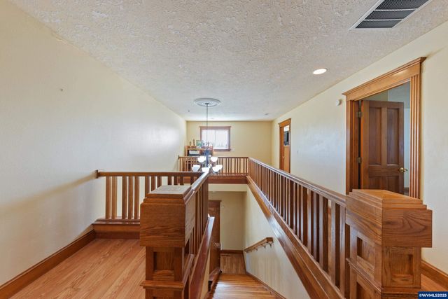 4465 Countryside Ct NE, Salem, OR 97305