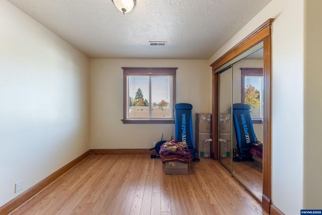 4465 Countryside Ct NE, Salem, OR 97305