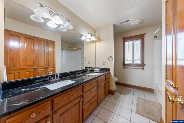 4465 Countryside Ct NE, Salem, OR 97305