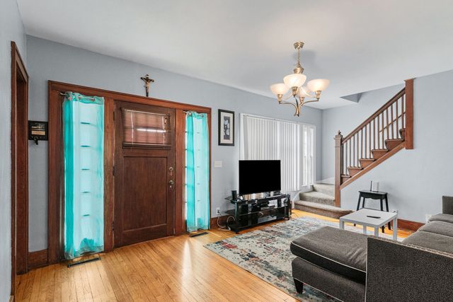 832 Bode Road, Elgin, IL 60120