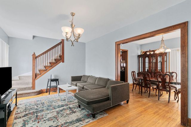 832 Bode Road, Elgin, IL 60120