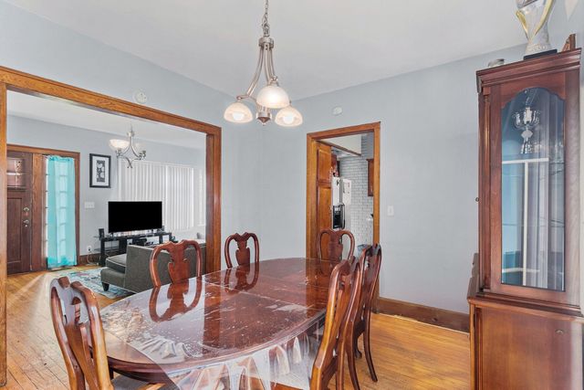 832 Bode Road, Elgin, IL 60120