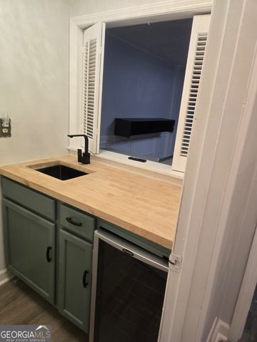 230 Dix Lee On Drive, Fayetteville, GA 30214