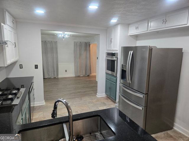 230 Dix Lee On Drive, Fayetteville, GA 30214