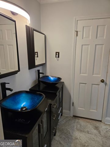 230 Dix Lee On Drive, Fayetteville, GA 30214