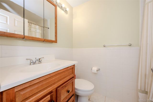 100 W Broadway 1E, Long Beach, NY 11561
