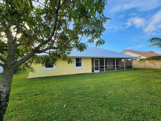 1750 Primrose Lane, Wellington, FL 33414