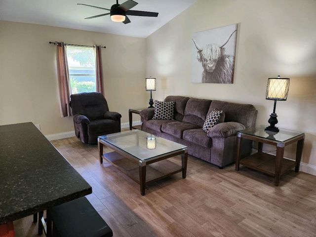 1750 Primrose Lane, Wellington, FL 33414