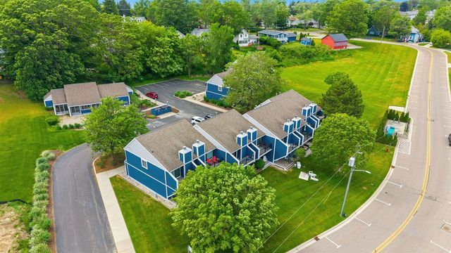 261 Black River Street G, South Haven, MI 49090