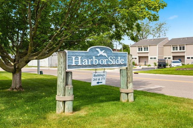 261 Black River Street G, South Haven, MI 49090