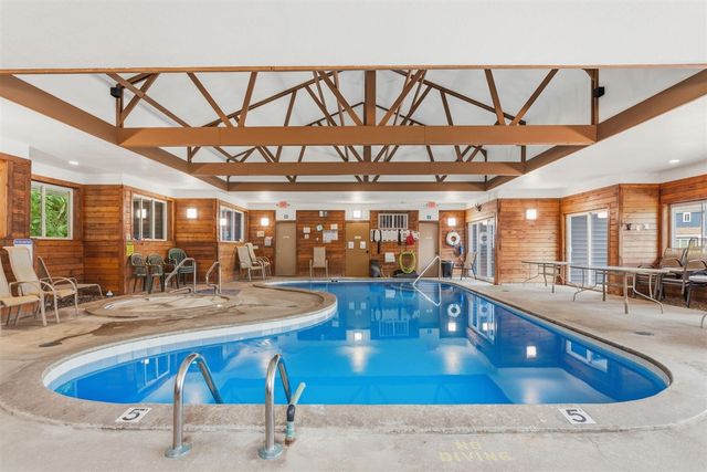 261 Black River Street G, South Haven, MI 49090
