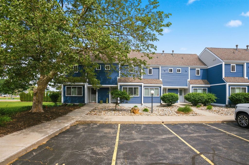 261 Black River Street G, South Haven, MI 49090