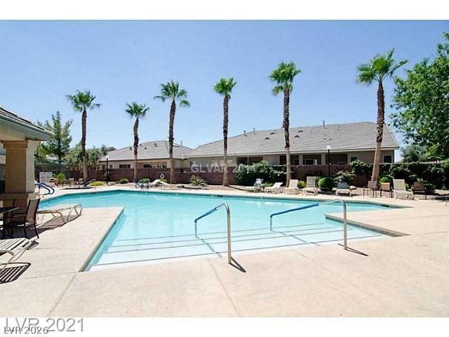 242 Kyland Cove Avenue, Las Vegas, NV 89123