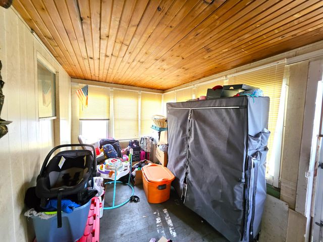 218 S Cherry Street, Flushing, MI 48433