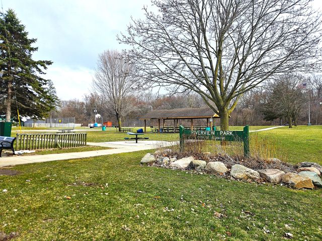 218 S Cherry Street, Flushing, MI 48433