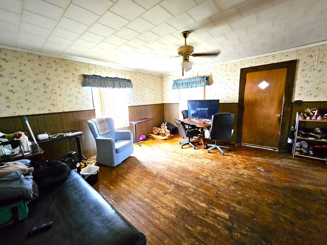 218 S Cherry Street, Flushing, MI 48433