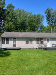 20150 Sherwood Road, Belleville, MI 48111