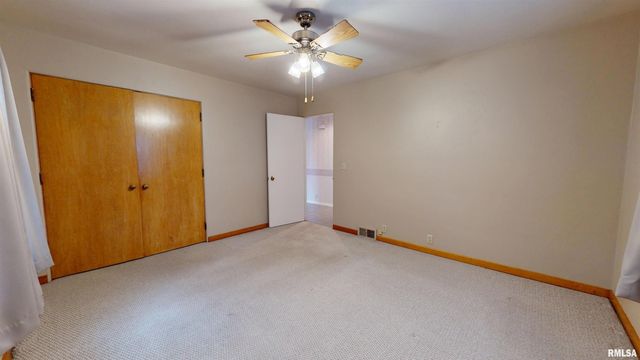 818 W TRUITT Avenue, Chillicothe, IL 61523