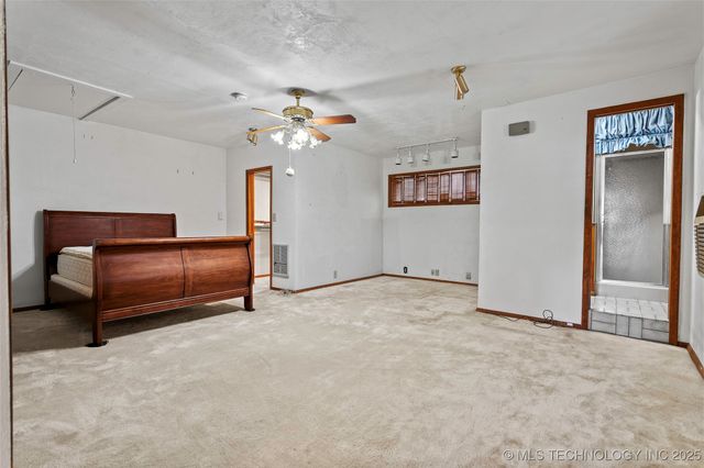 702 S 3rd Street, Davis, OK 73030