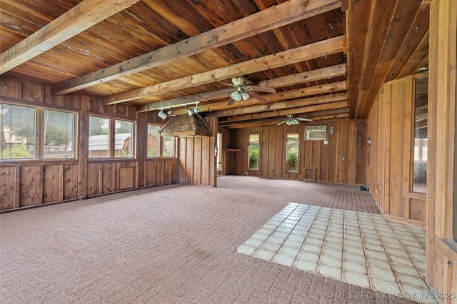 702 S 3rd Street, Davis, OK 73030