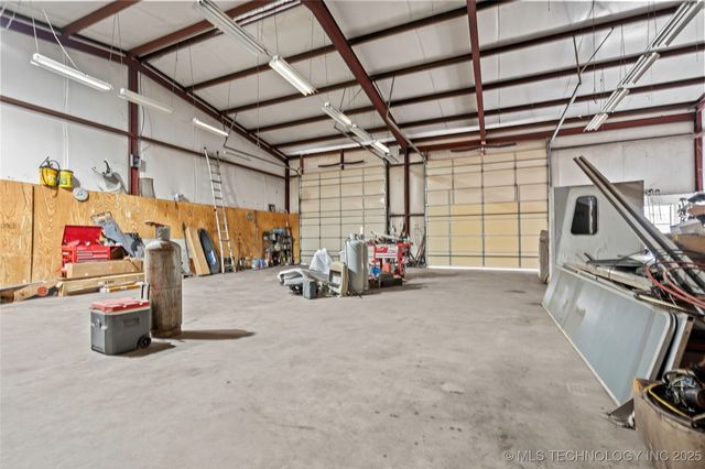 702 S 3rd Street, Davis, OK 73030