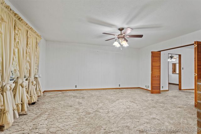 702 S 3rd Street, Davis, OK 73030