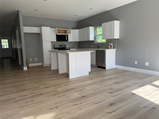 1311 S Walnut Street, Sherman, TX 75090