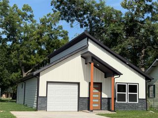 1311 S Walnut Street, Sherman, TX 75090