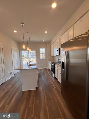 349 SHORT BRANCH DR, Ranson, WV 25438