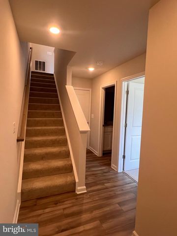 349 SHORT BRANCH DR, Ranson, WV 25438